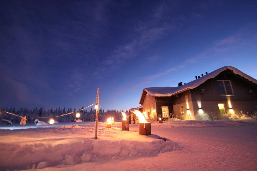 Elves Village Hotel Köngäs Bagian luar foto