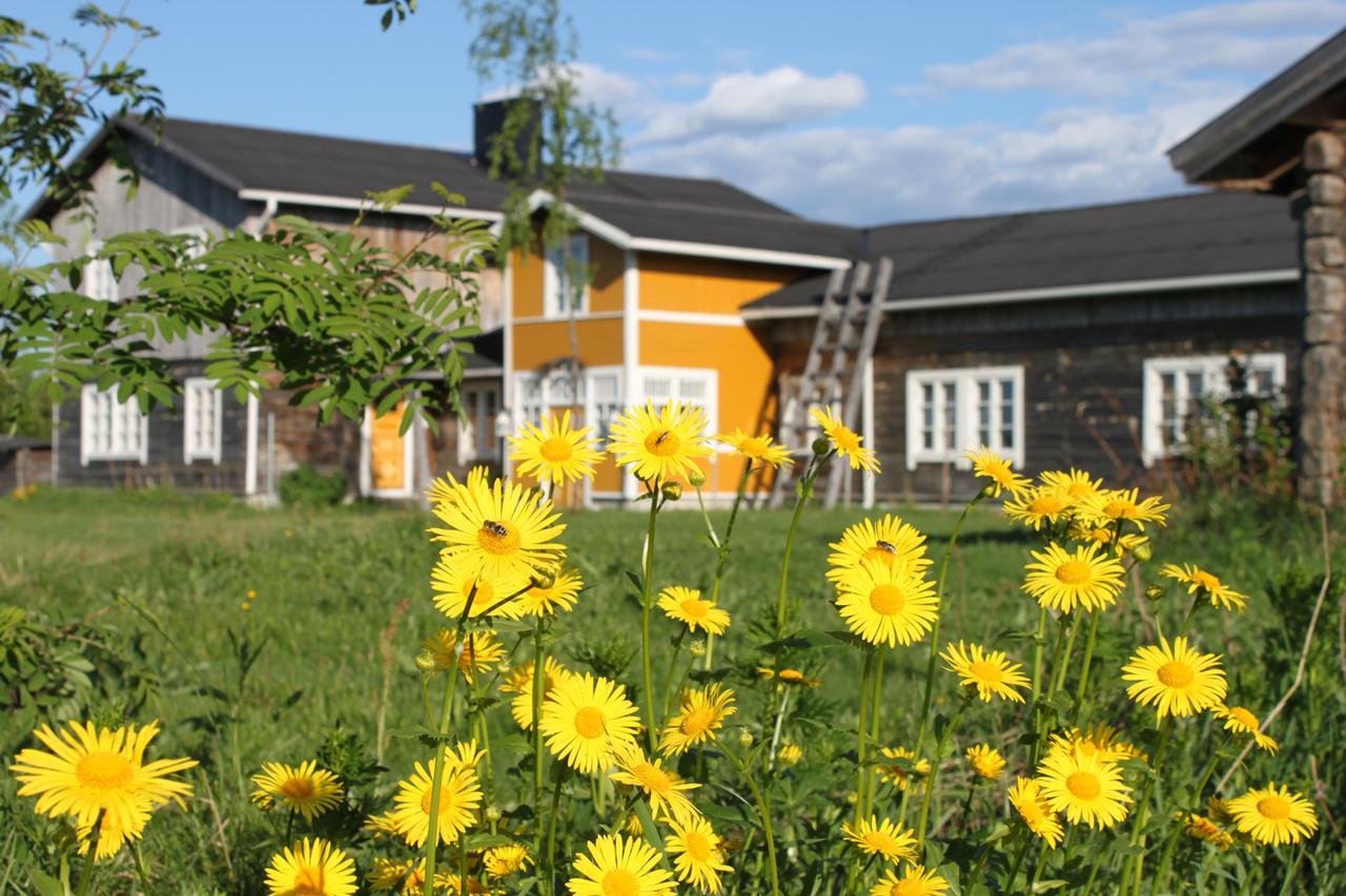 Elves Village Hotel Köngäs Bagian luar foto