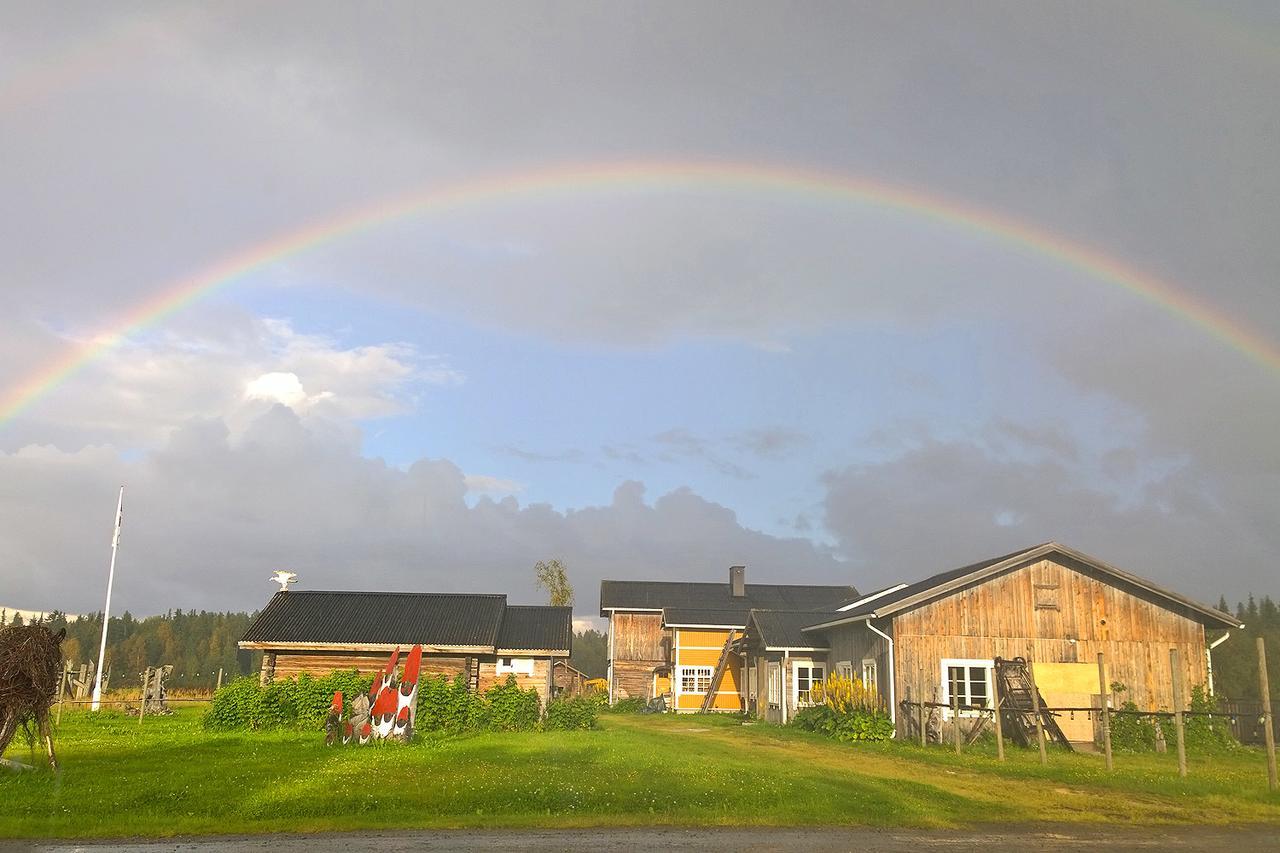 Elves Village Hotel Köngäs Bagian luar foto
